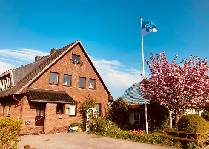 Ferienwohnungen Kapitaenskajuete & Ausguck